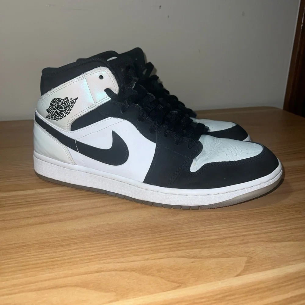 Jordan 1 mid diamond size 10.5 - Picture 16 of 16